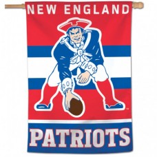 New England Patriots / Classic Logo Retro Vertical Flag 28" X 40"